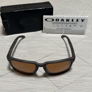 OAKLEY Holbrook XL Men’s sunglasses (BRAND NEW)